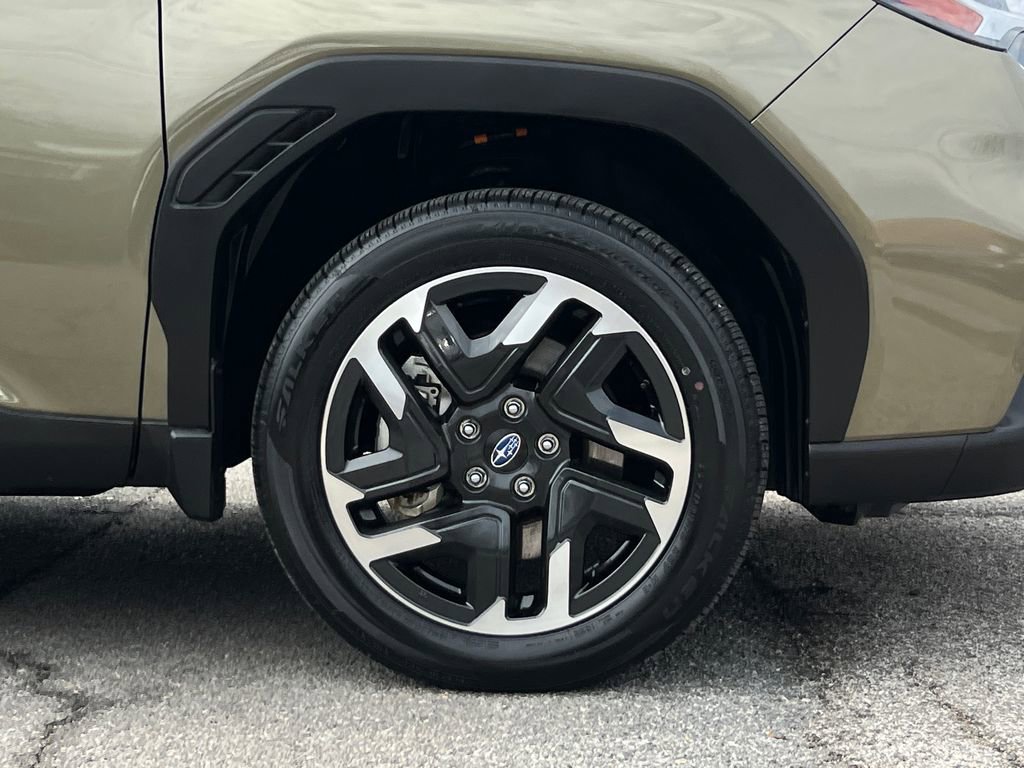 Used 2025 Subaru Forester Limited w/ Popular Package image 7