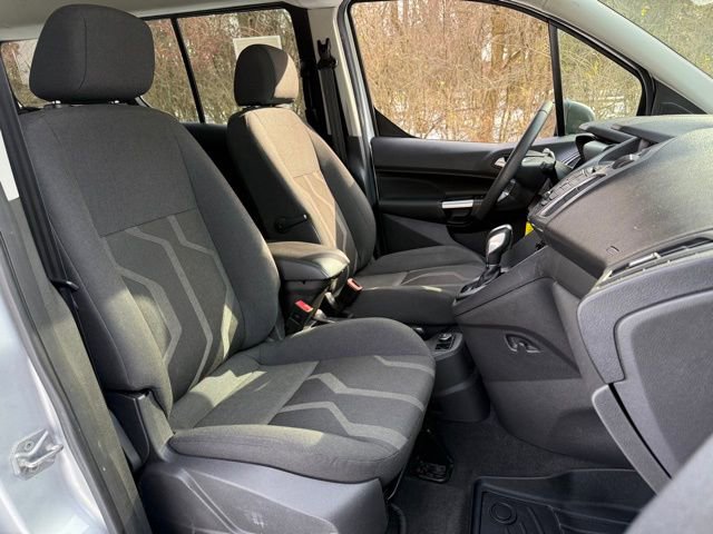 Used 2014 Ford Transit Connect XLT image 16