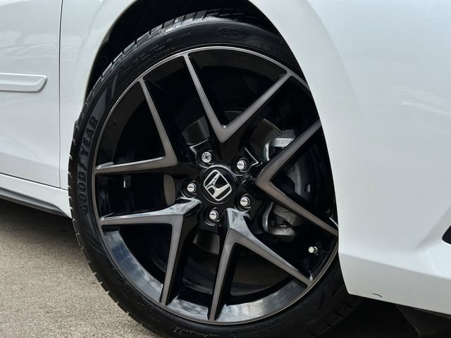 Used 2024 Honda Civic Sport Touring image 11