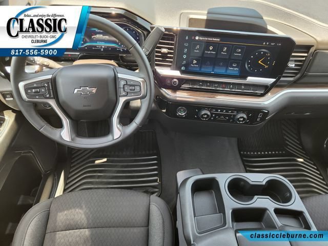 Used 2024 Chevrolet Silverado 1500 RST w/ Z71 Off-Road Package AWD/4WD image 4