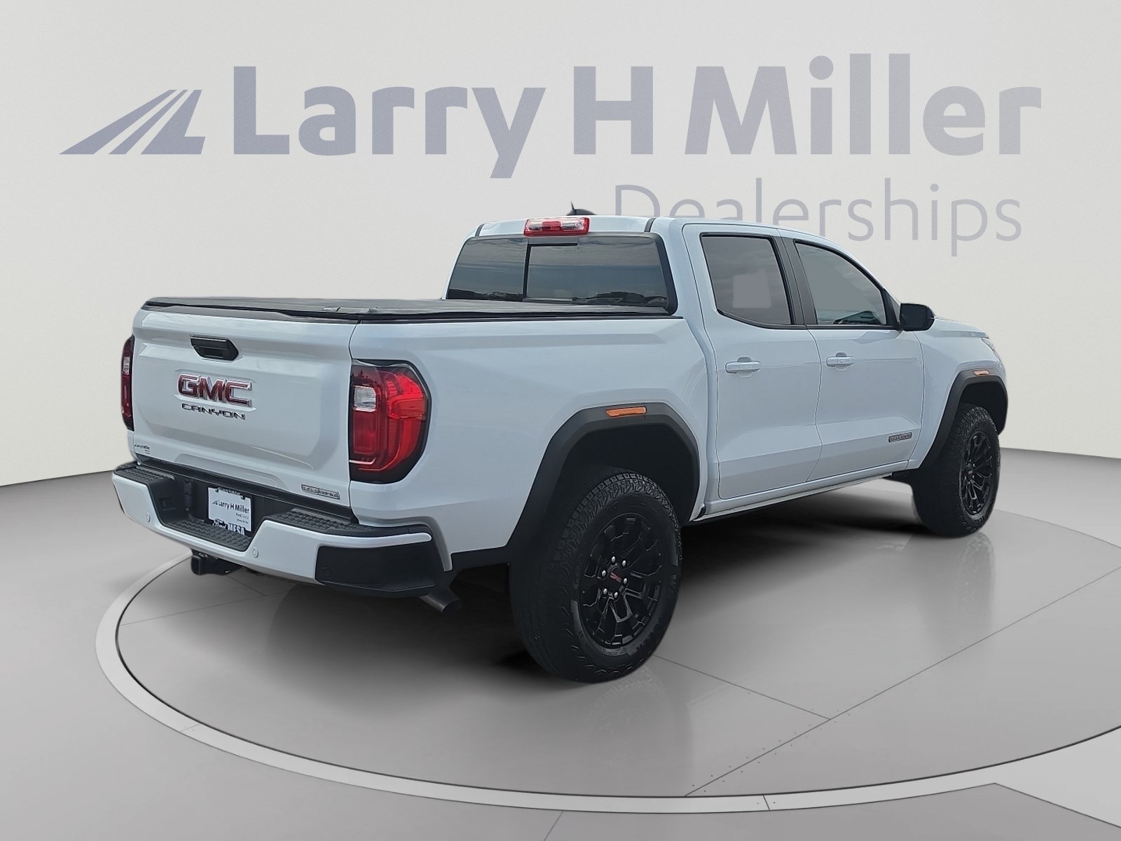 Used 2026 GMC Canyon Elevation RWD image 5