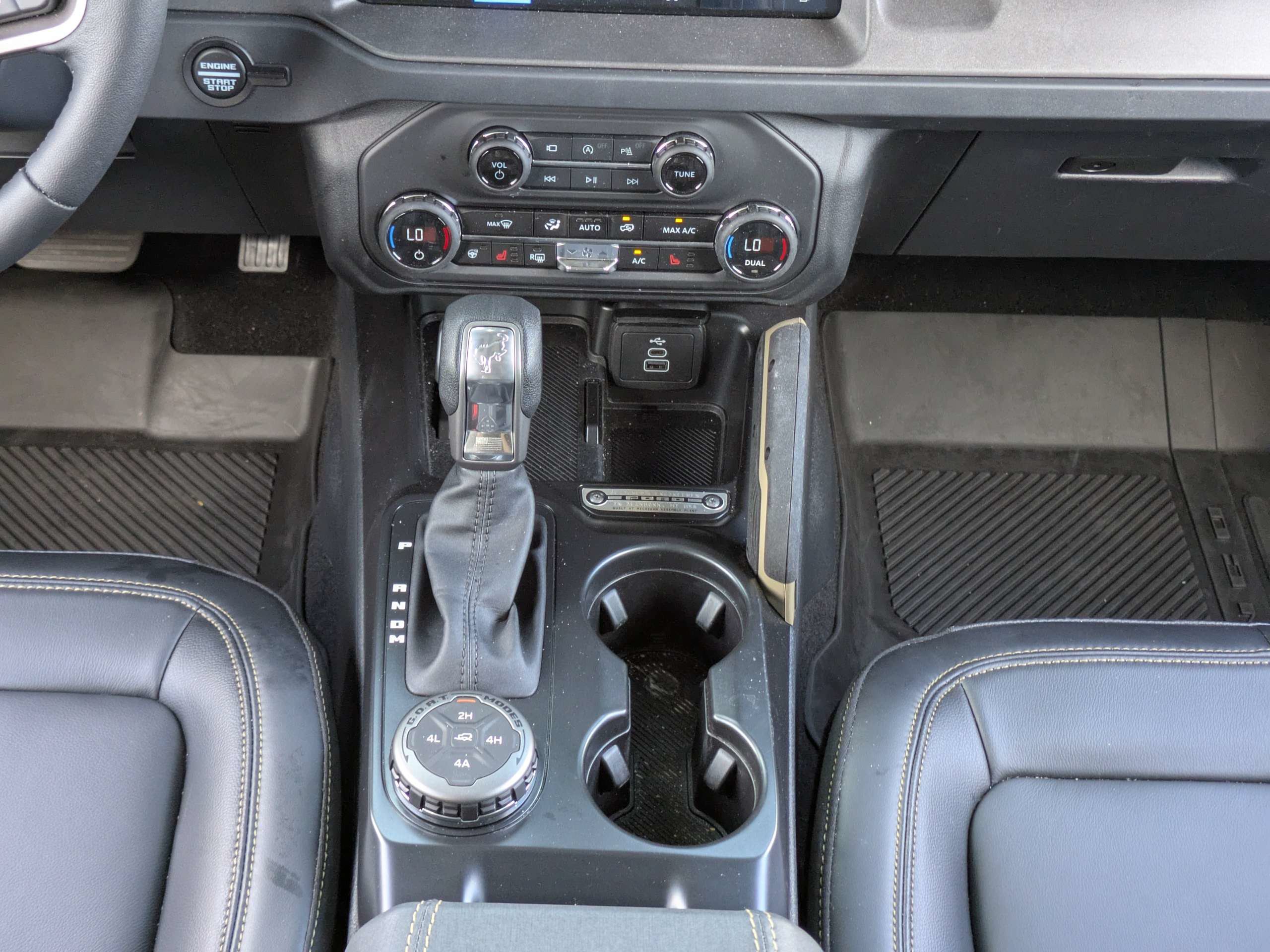 Used 2026 Ford Bronco Badlands AWD/4WD image 19