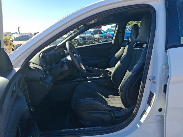 Used 2025 Hyundai Elantra N FWD image 2