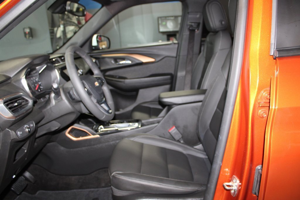 Used 2023 Chevrolet TrailBlazer ACTIV w/ Convenience Package image 12