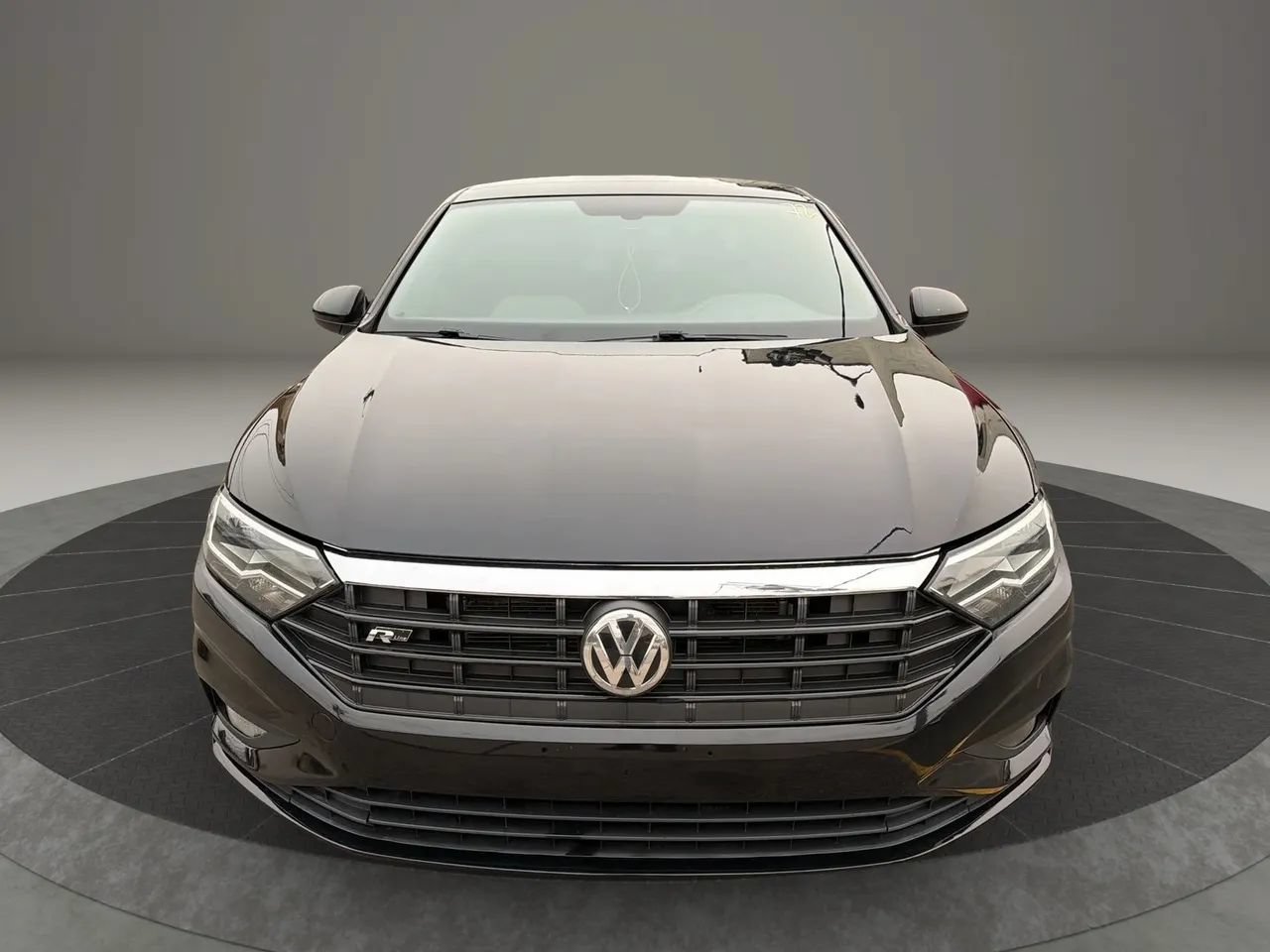 Used 2020 Volkswagen Jetta R-Line w/ R-Line Cold Weather Package FWD image 2