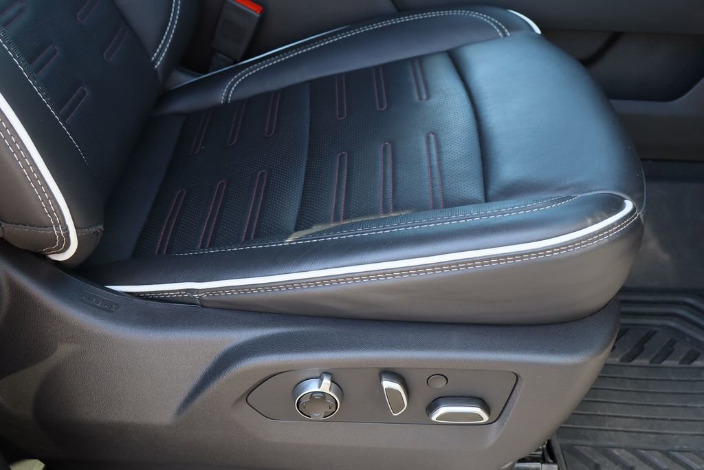 Certified 2024 GMC Sierra 2500 AT4X w/ AT4X AEV Edition image 32