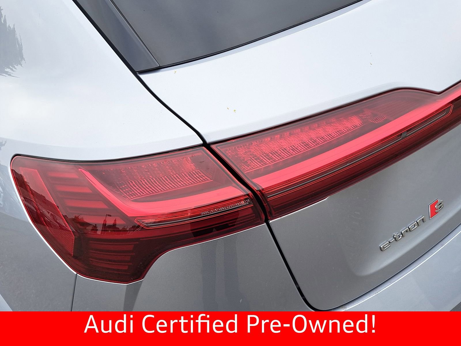 Certified 2023 Audi e-tron S Premium Plus image 38