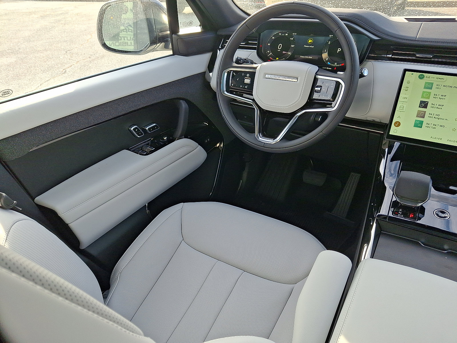 New 2026 Land Rover Range Rover Sport SE image 12