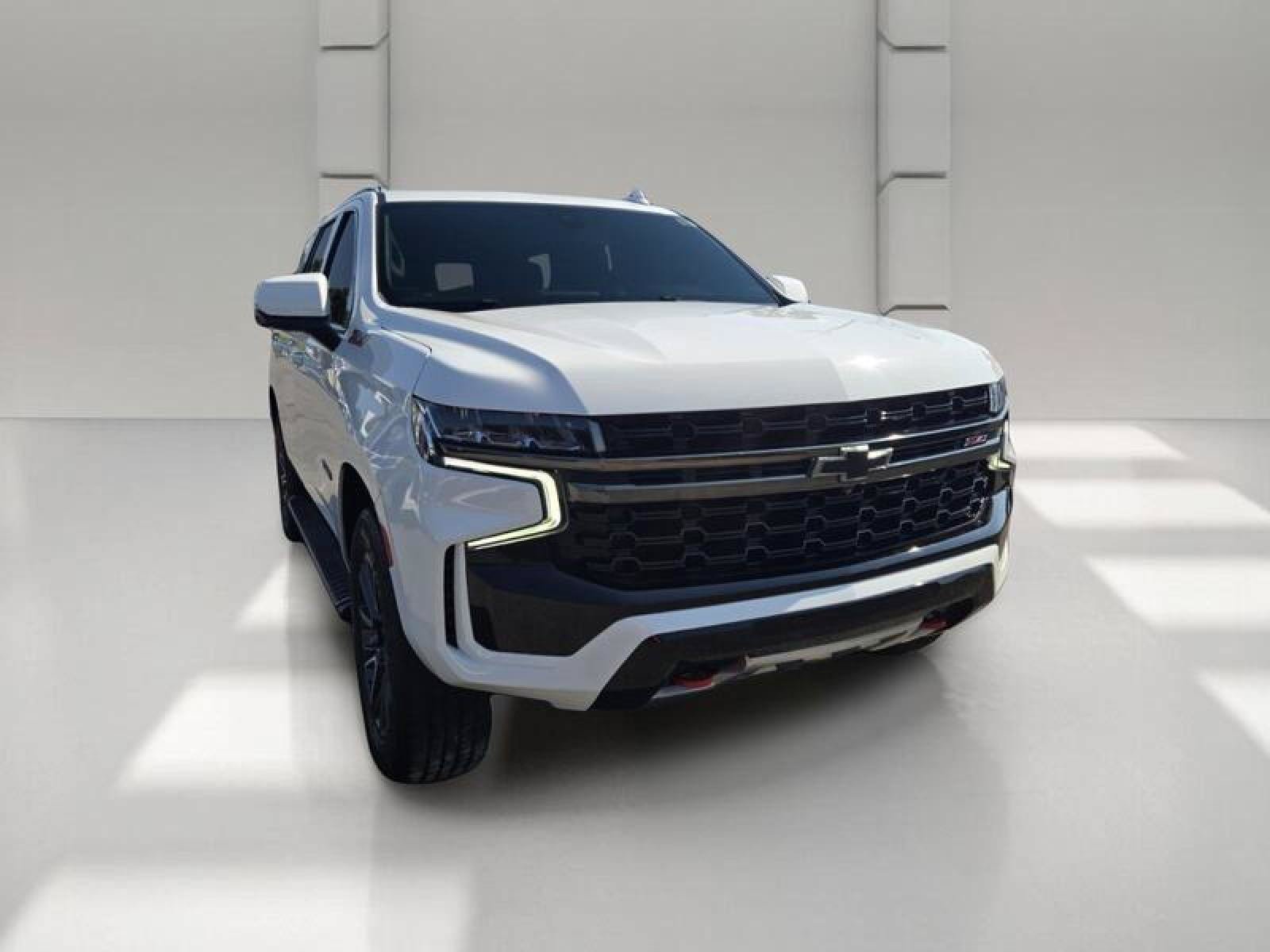Used 2021 Chevrolet Tahoe Z71 w/ Z71 Signature Package AWD/4WD image 3