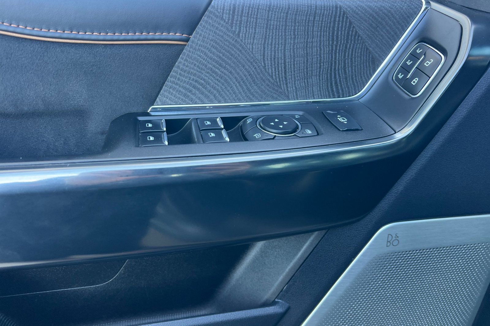 Used 2023 Ford F350 Platinum AWD/4WD image 12