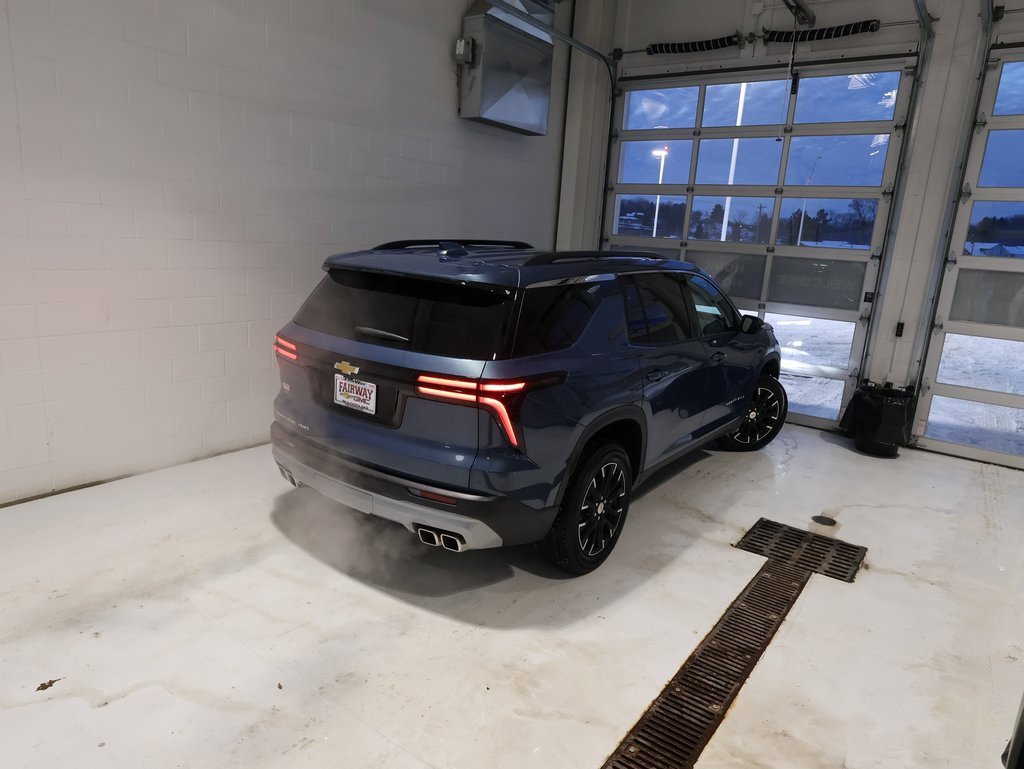Used 2025 Chevrolet Traverse LT w/ Sun and Wheel Package image 46