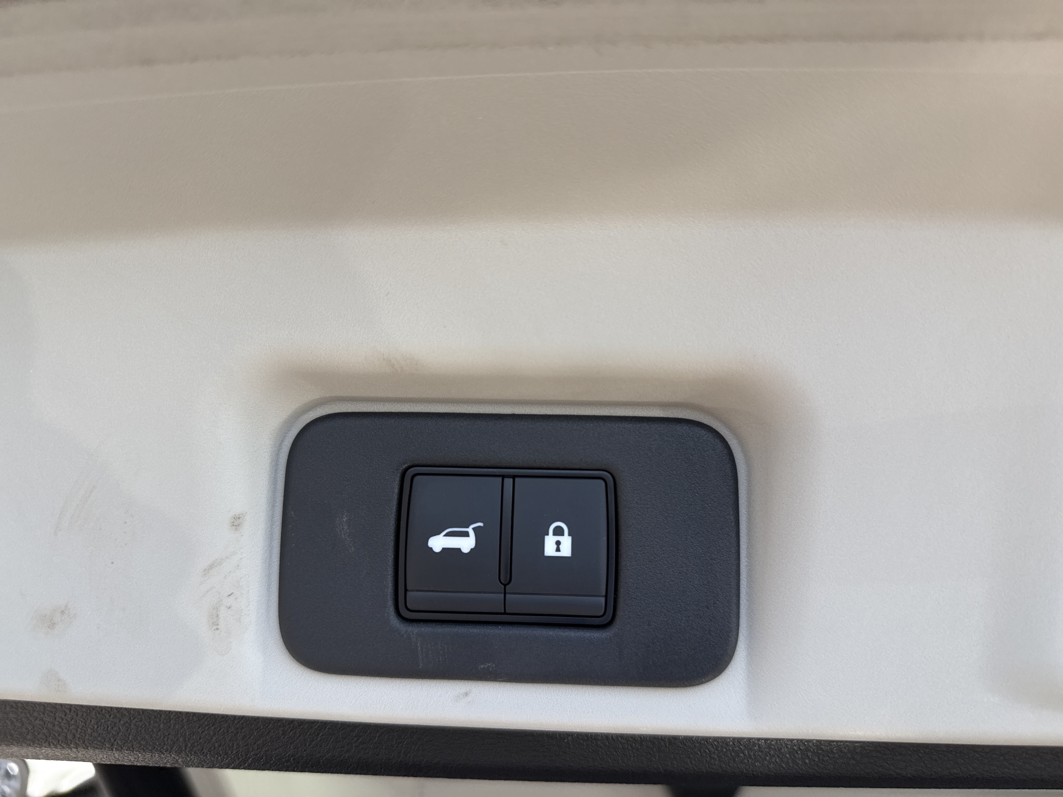 Certified 2025 Nissan Ariya AWD image 18