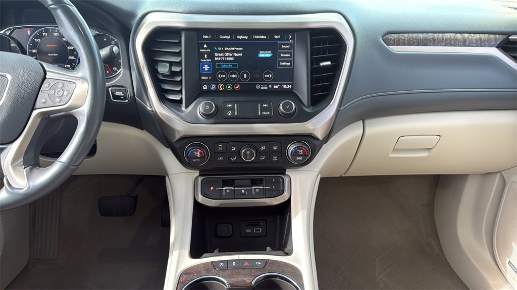 Used 2021 GMC Acadia Denali w/ Denali Technology Package image 14