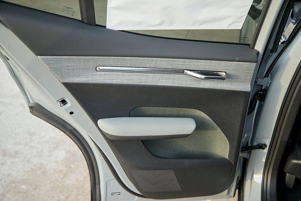 New 2026 Volvo EX30 Cross Country Ultra w/ Protection Package Premier image 19