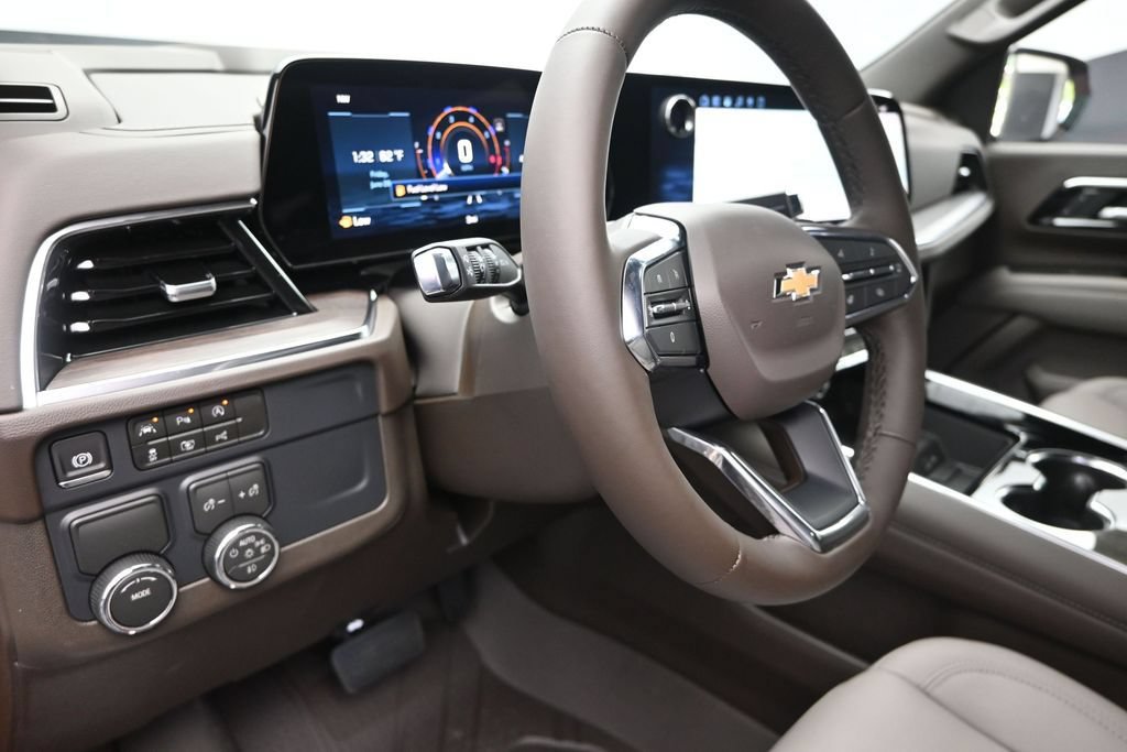 New 2026 Chevrolet Suburban LT w/ Comfort Package RWD image 12