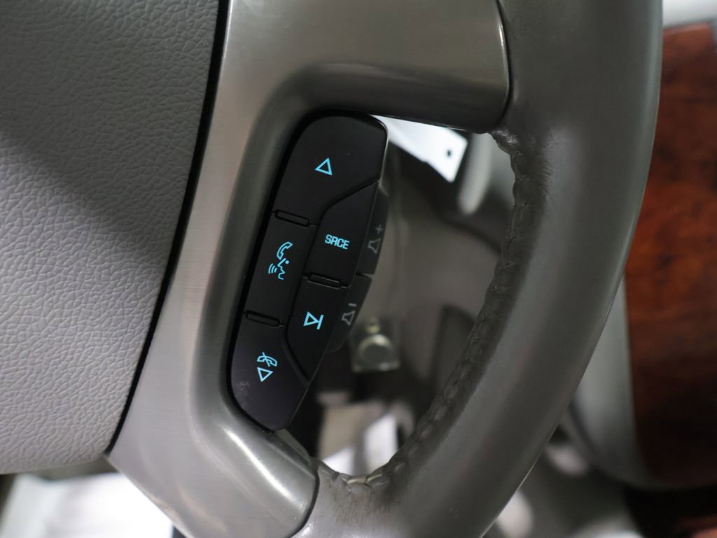 Used 2011 Chevrolet Tahoe LTZ image 36