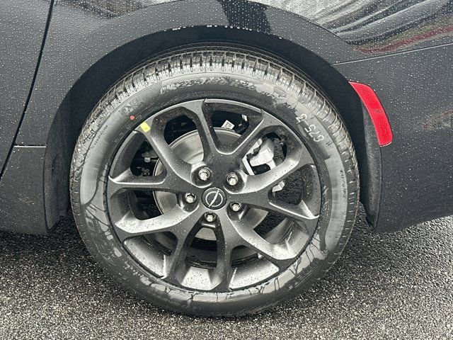 New 2026 Chrysler Pacifica Limited image 21