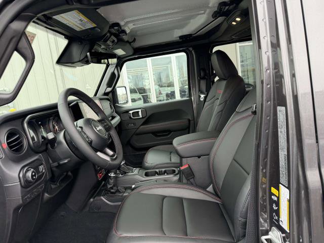 New 2026 Jeep Gladiator Rubicon w/ Technology Group AWD/4WD image 9