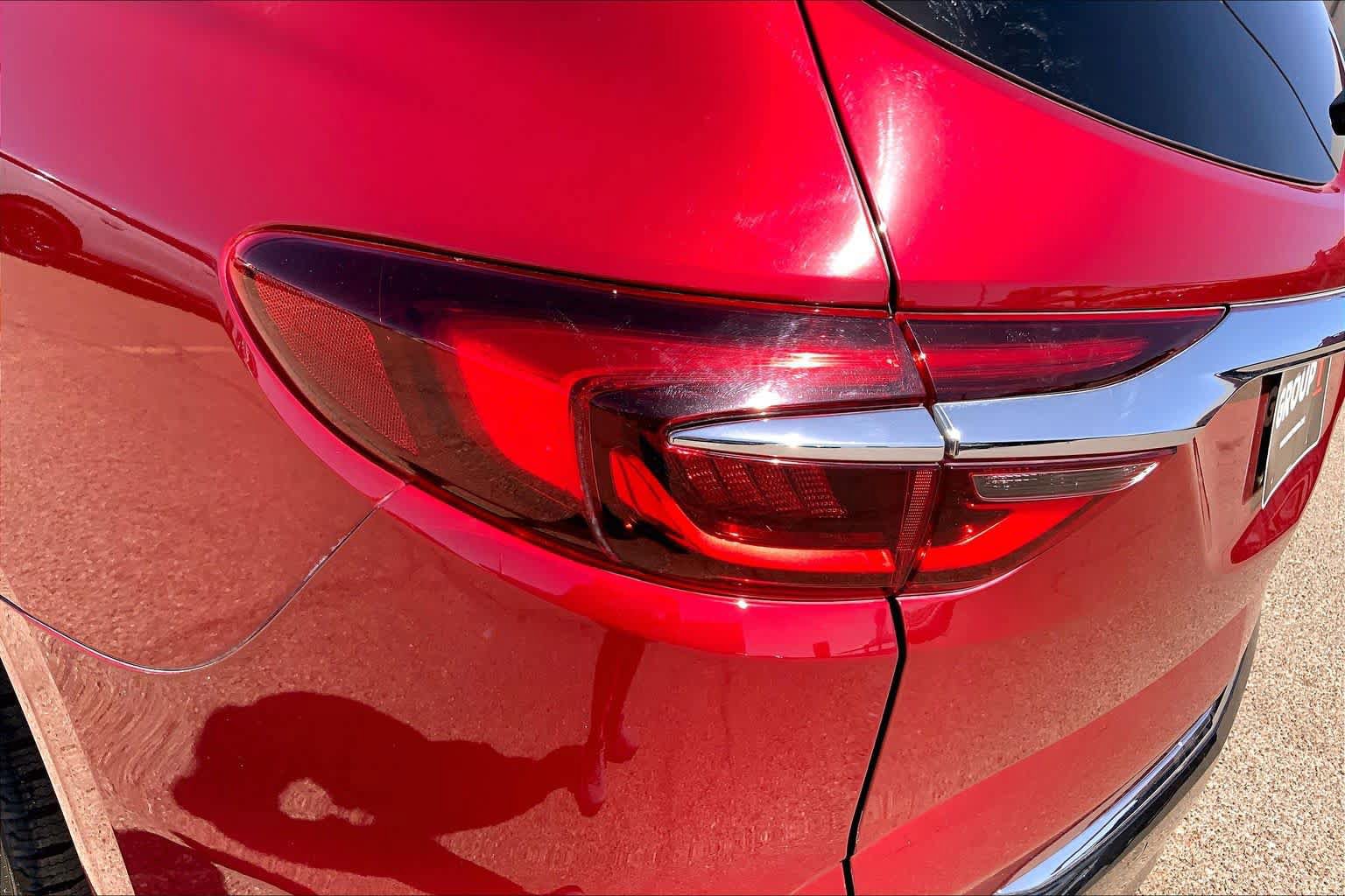 Used 2019 Buick Enclave Premium w/ Experience Buick Package FWD image 29