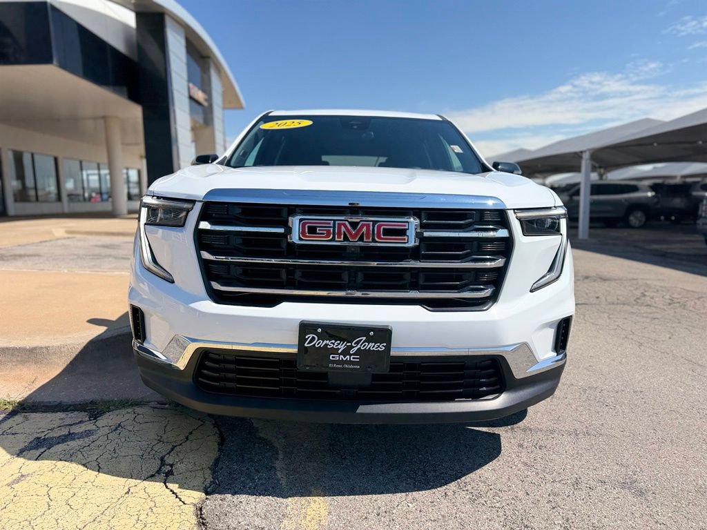Used 2025 GMC Acadia Elevation AWD/4WD image 2