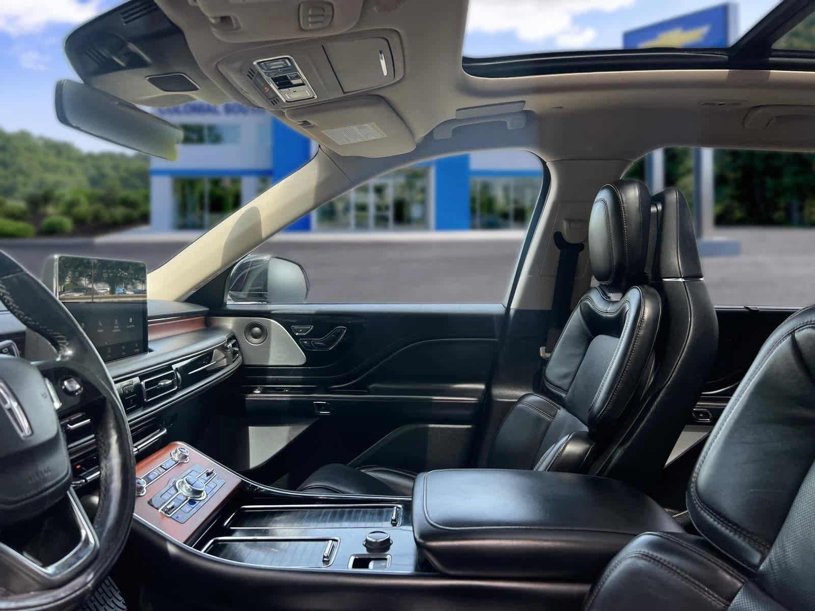 Used 2020 Lincoln Aviator Reserve AWD/4WD image 12