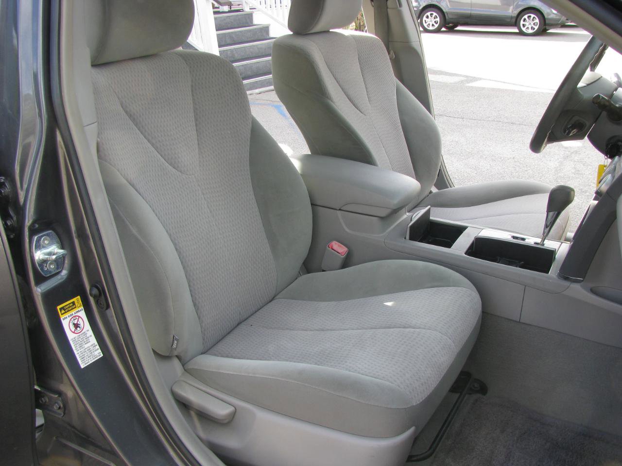 Used 2011 Toyota Camry LE image 13