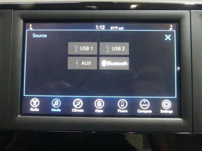Used 2021 Chrysler Voyager Lxi FWD image 38