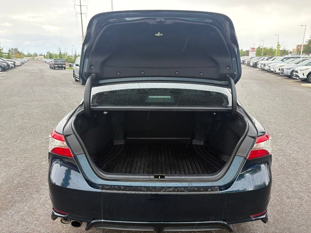 Used 2019 Toyota Camry SE FWD image 17