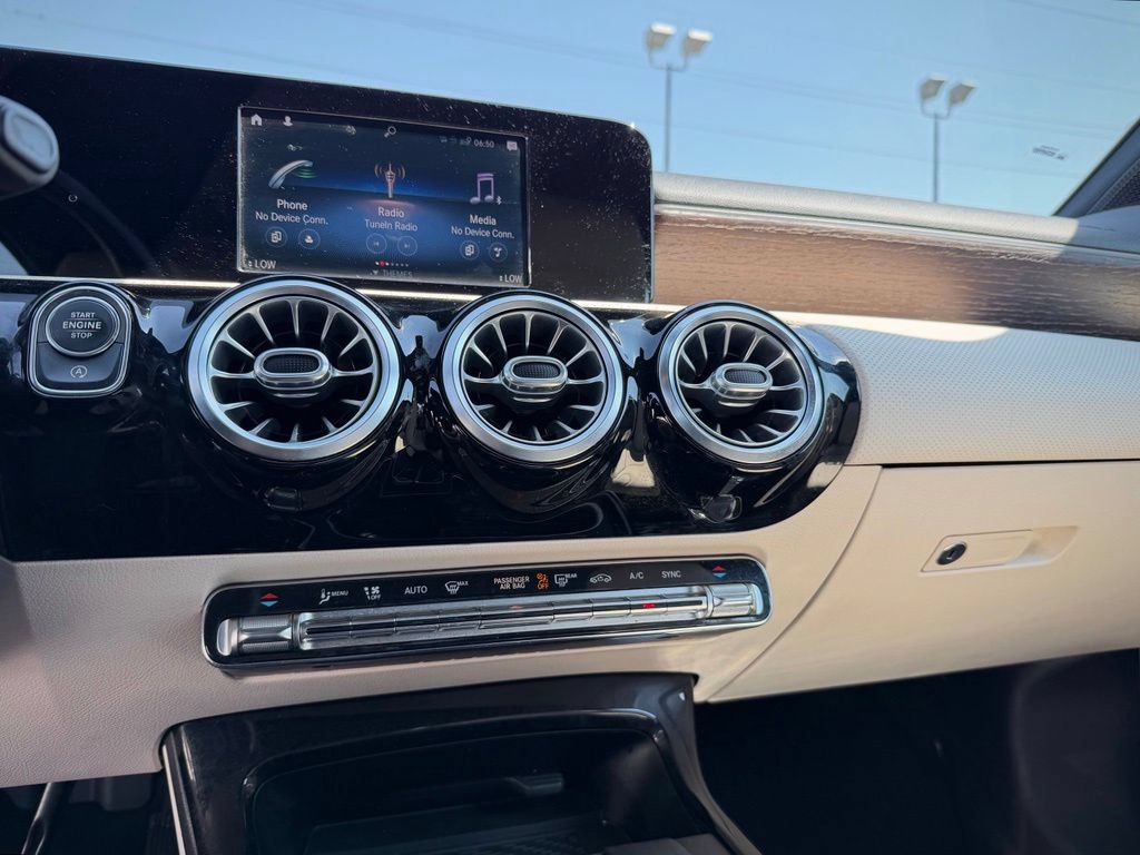 Used 2021 Mercedes-Benz A 220 image 39