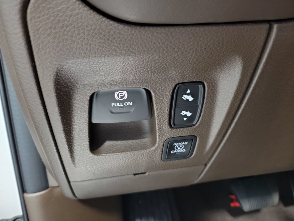 New 2026 RAM 1500 Limited AWD/4WD image 17