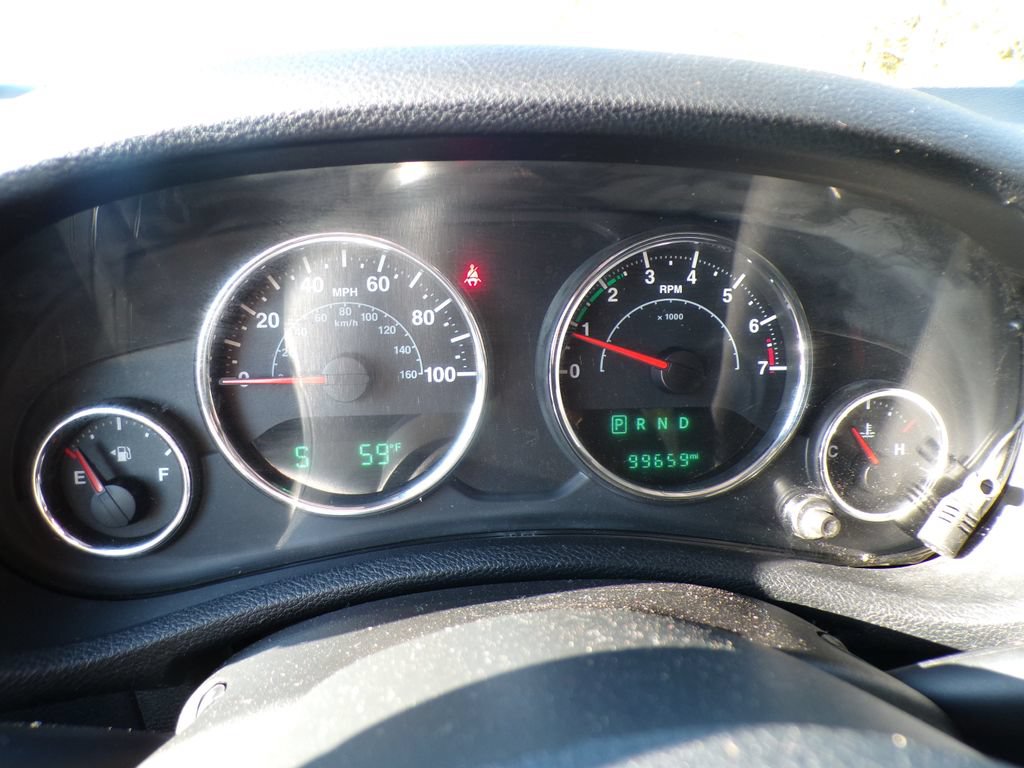 Used 2017 Jeep Wrangler Unlimited Sahara AWD/4WD image 24