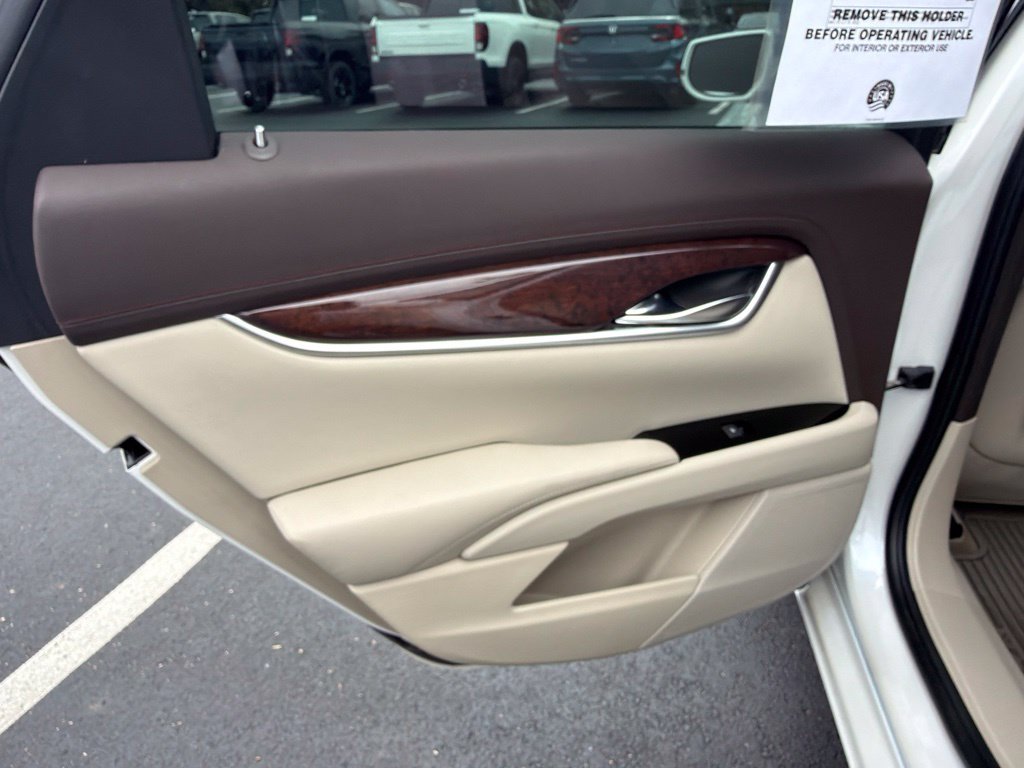 Used 2016 Cadillac XTS Luxury w/ LPO, Protection Package FWD image 19