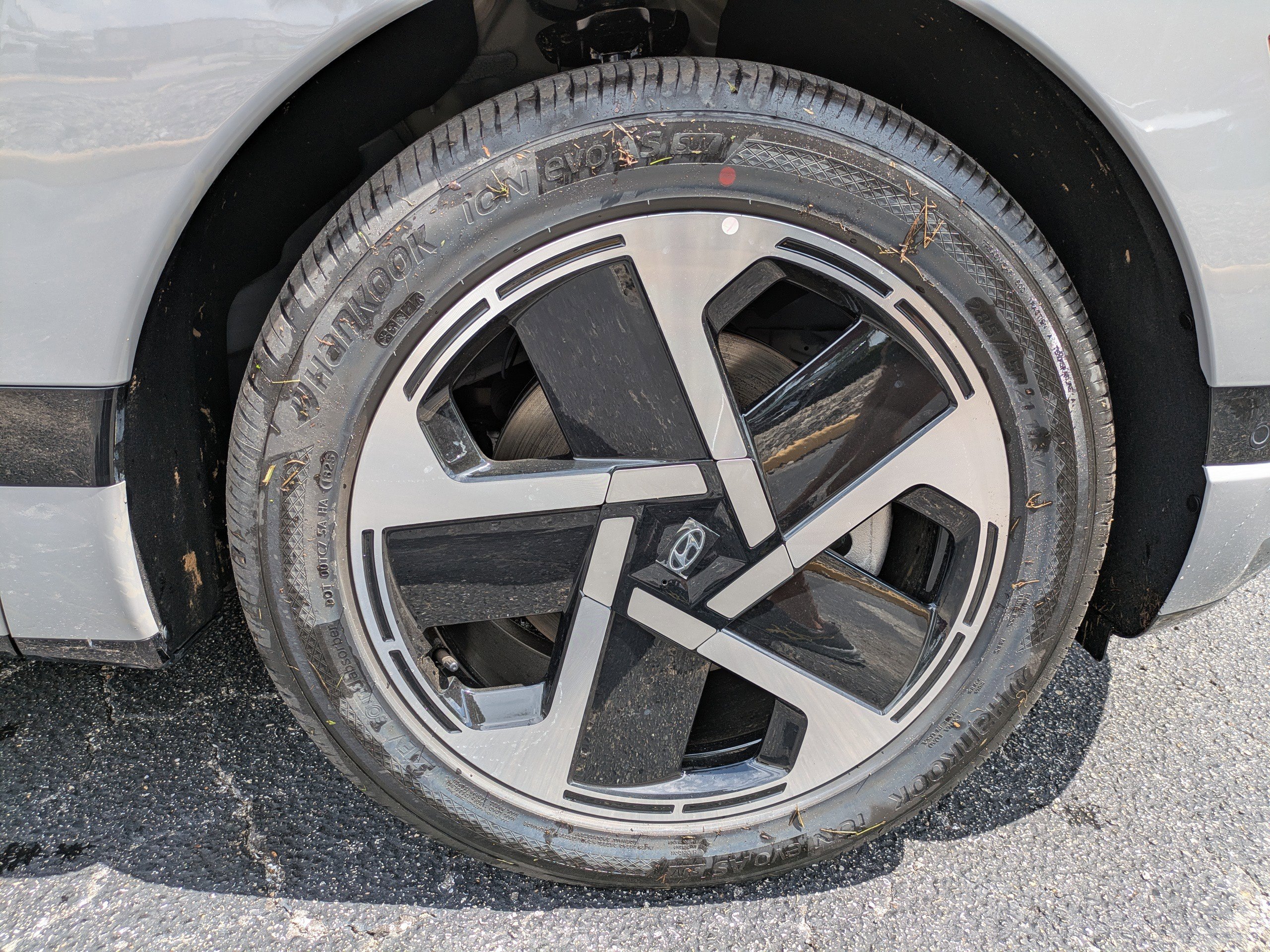 New 2026 Hyundai Ioniq 9 Calligraphy image 11