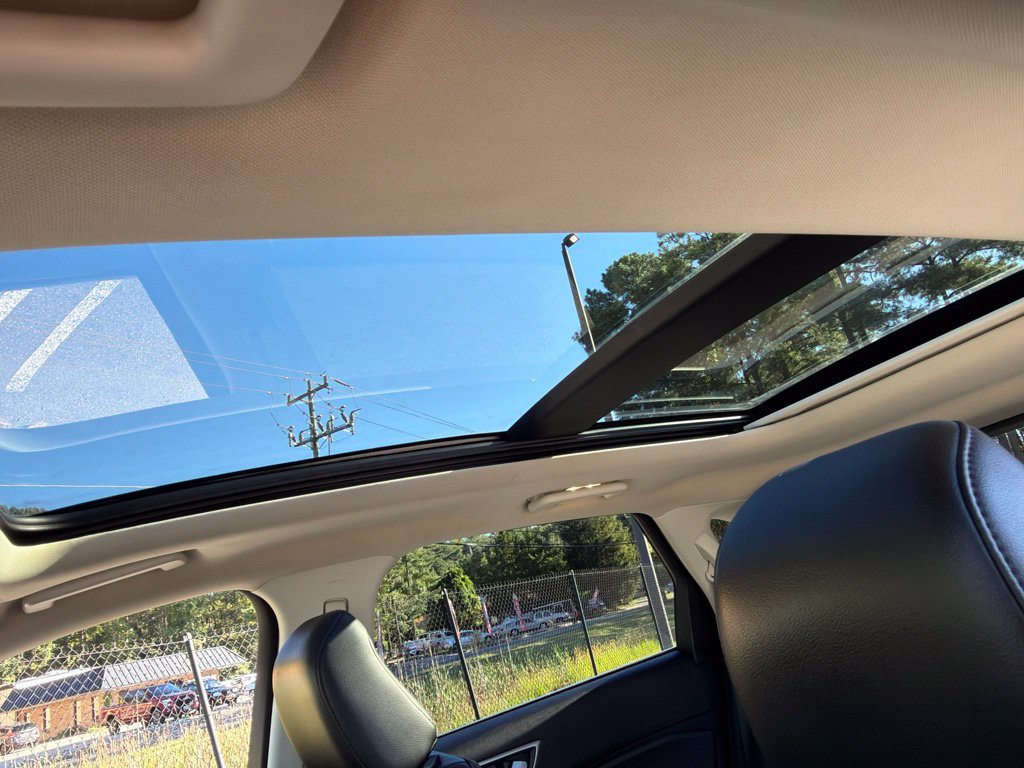 Used 2020 Ford Edge SEL w/ Convenience Package AWD/4WD image 19