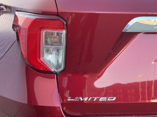 Used 2020 Ford Explorer Limited AWD/4WD image 6