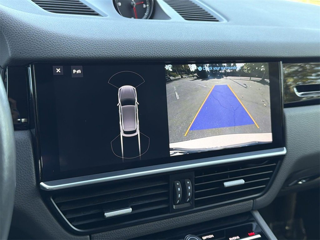 Used 2020 Porsche Cayenne image 14