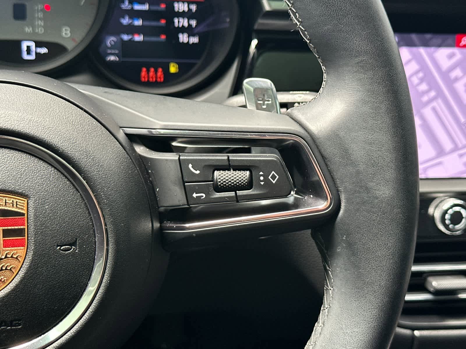 Certified 2024 Porsche Macan S AWD/4WD image 28