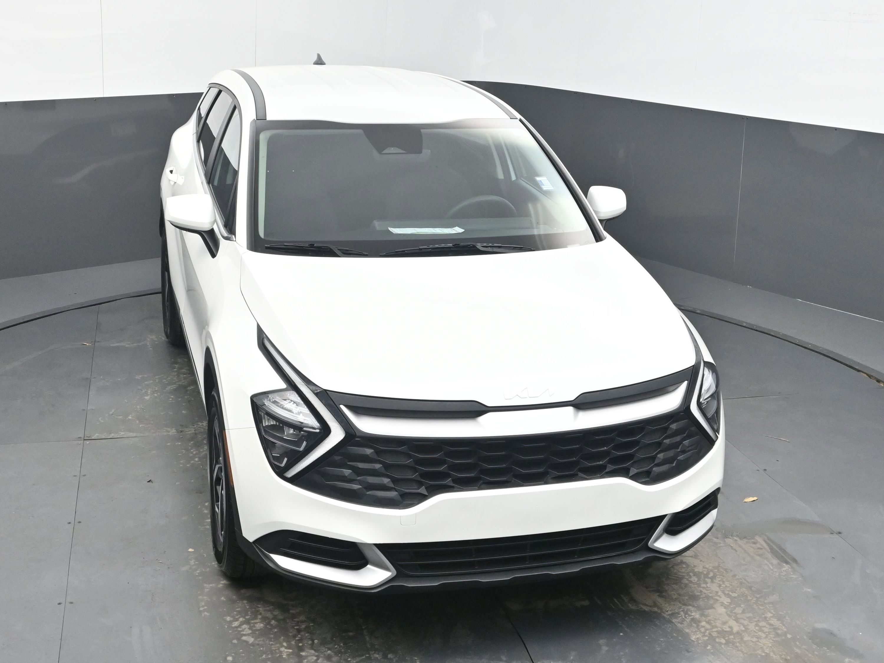 Used 2023 Kia Sportage LX image 32