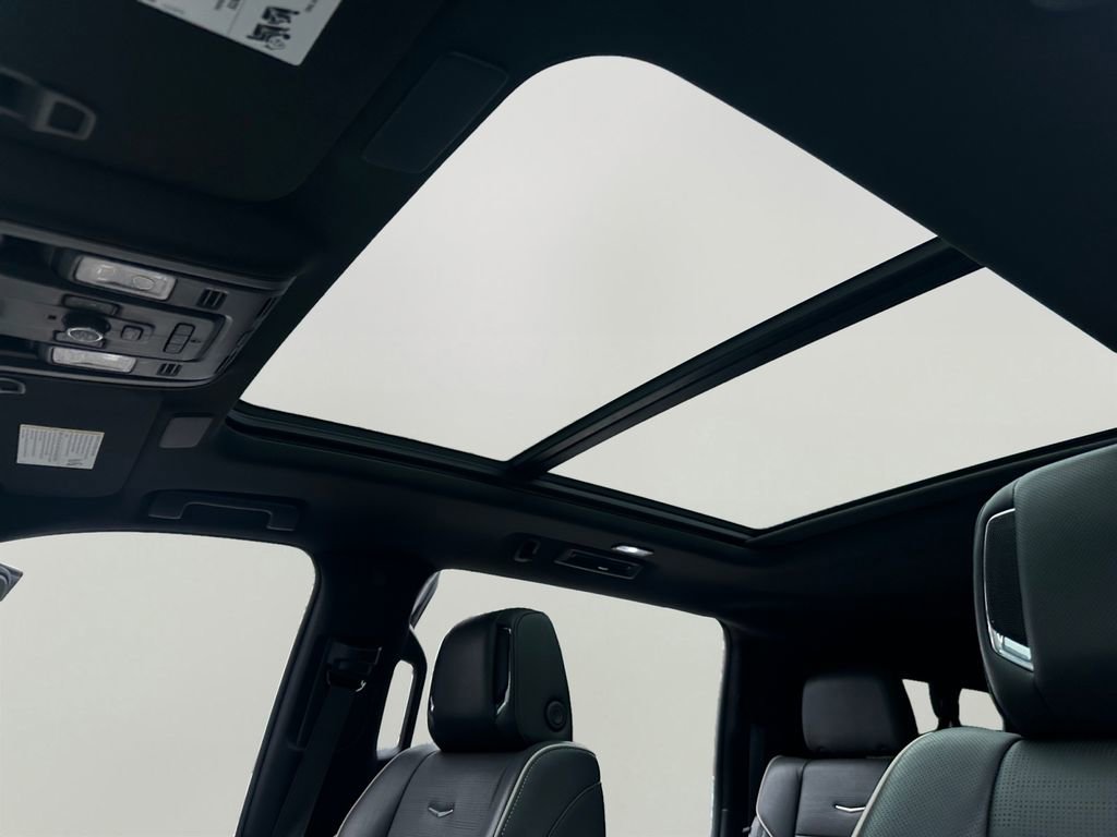 Used 2023 Cadillac Escalade ESV Premium Luxury image 22