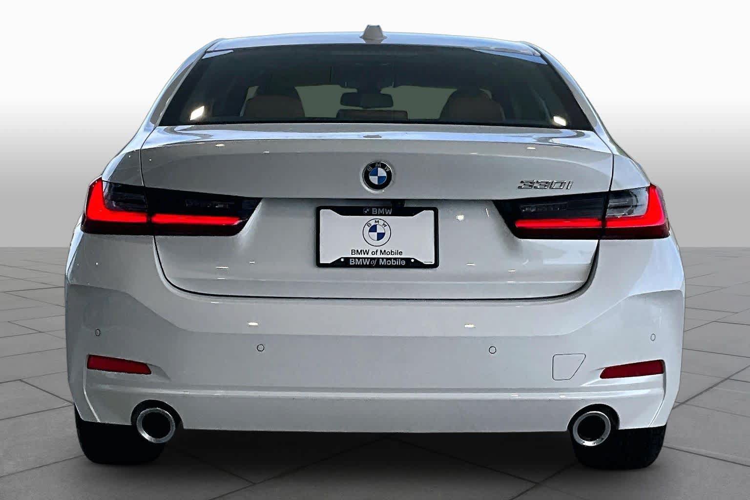Used 2026 BMW 330i Sedan RWD image 4
