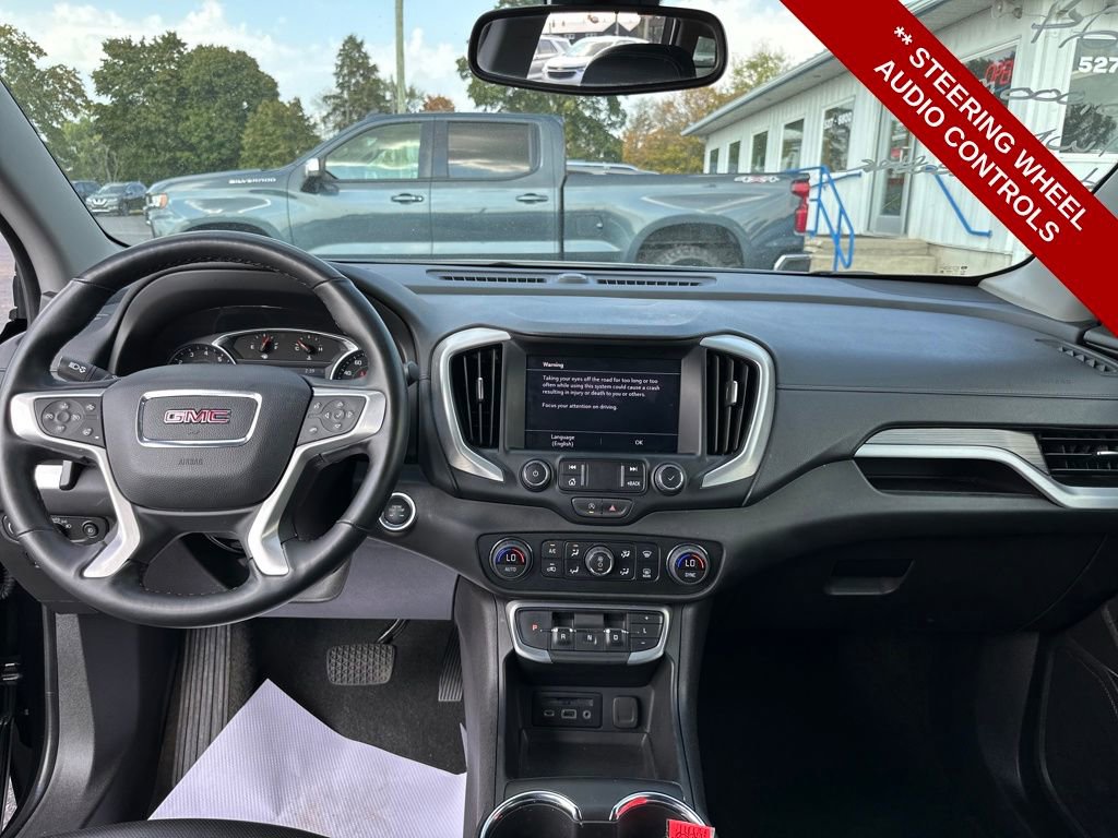 Used 2024 GMC Terrain SLT image 15