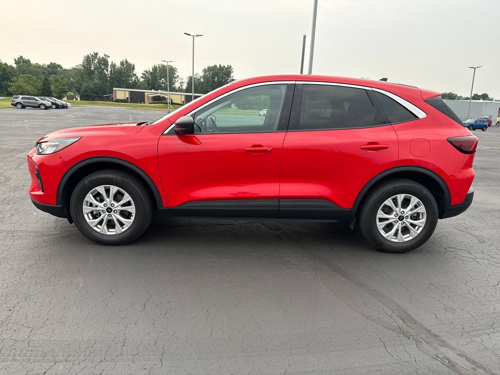 Used 2024 Ford Escape Active w/ Tech Pack #1 AWD/4WD image 5