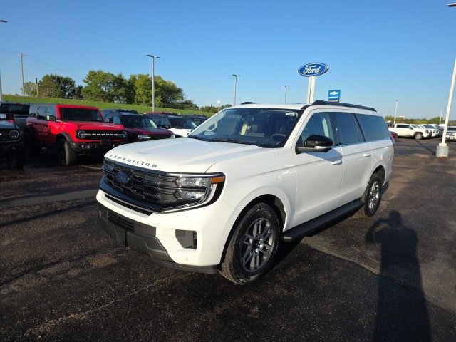 New 2025 Ford Expedition Max Active image 3