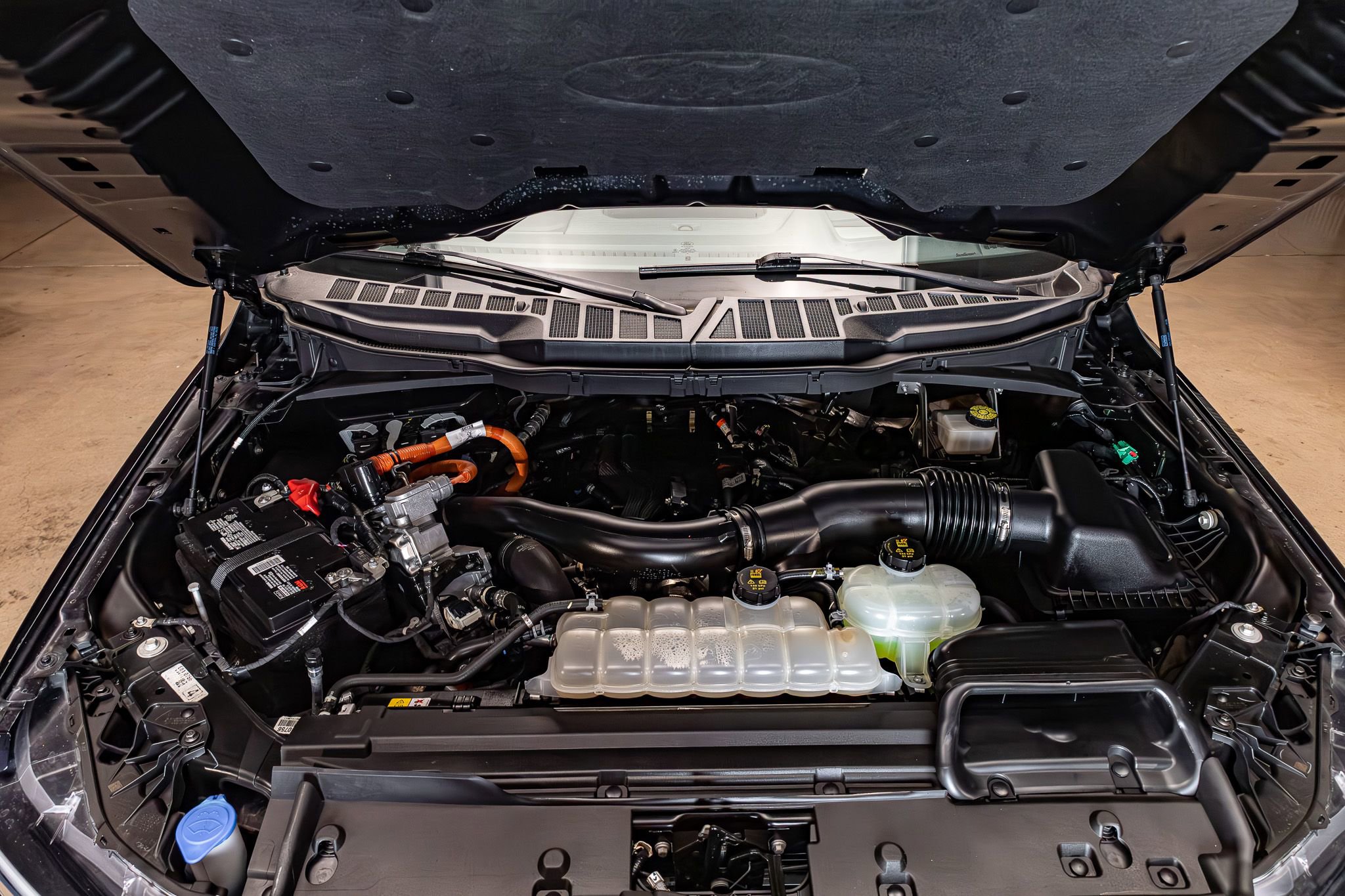 Used 2024 Ford F150 Lariat w/ Equipment Group 502A High AWD/4WD image 35