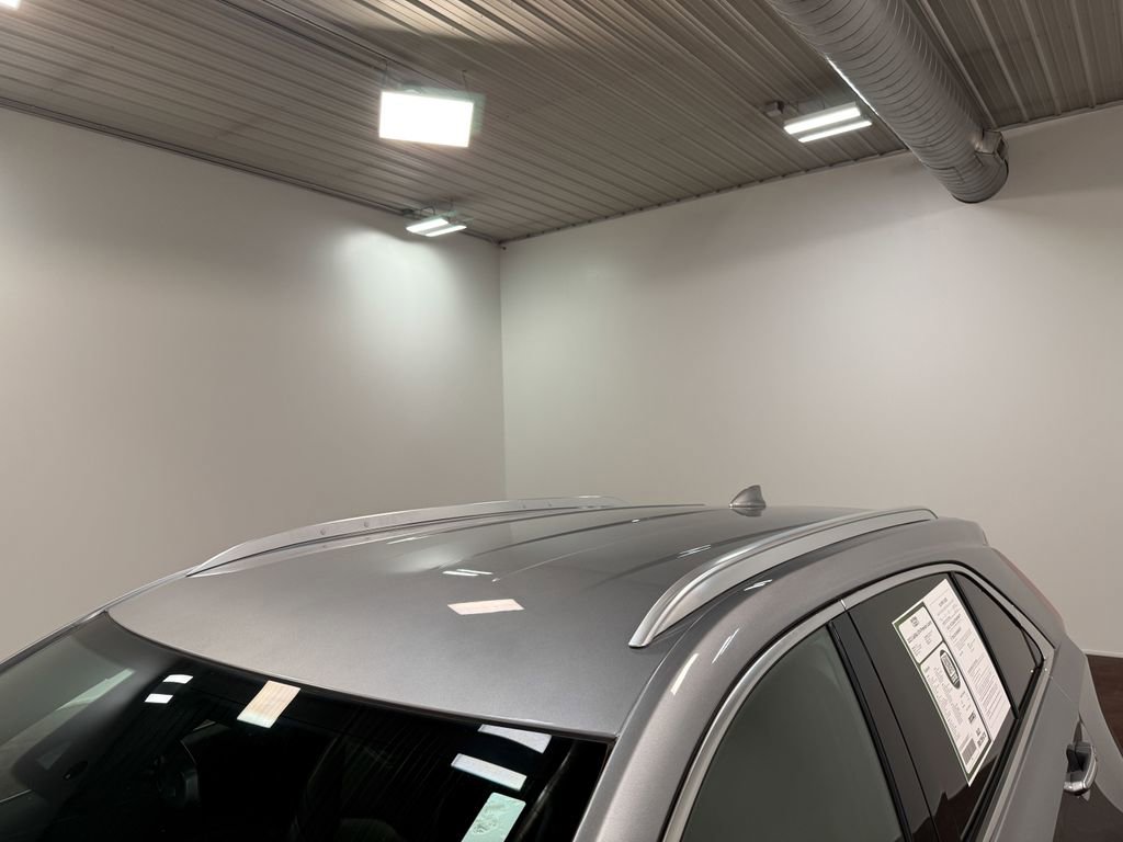 Used 2023 Cadillac XT4 Premium Luxury image 43