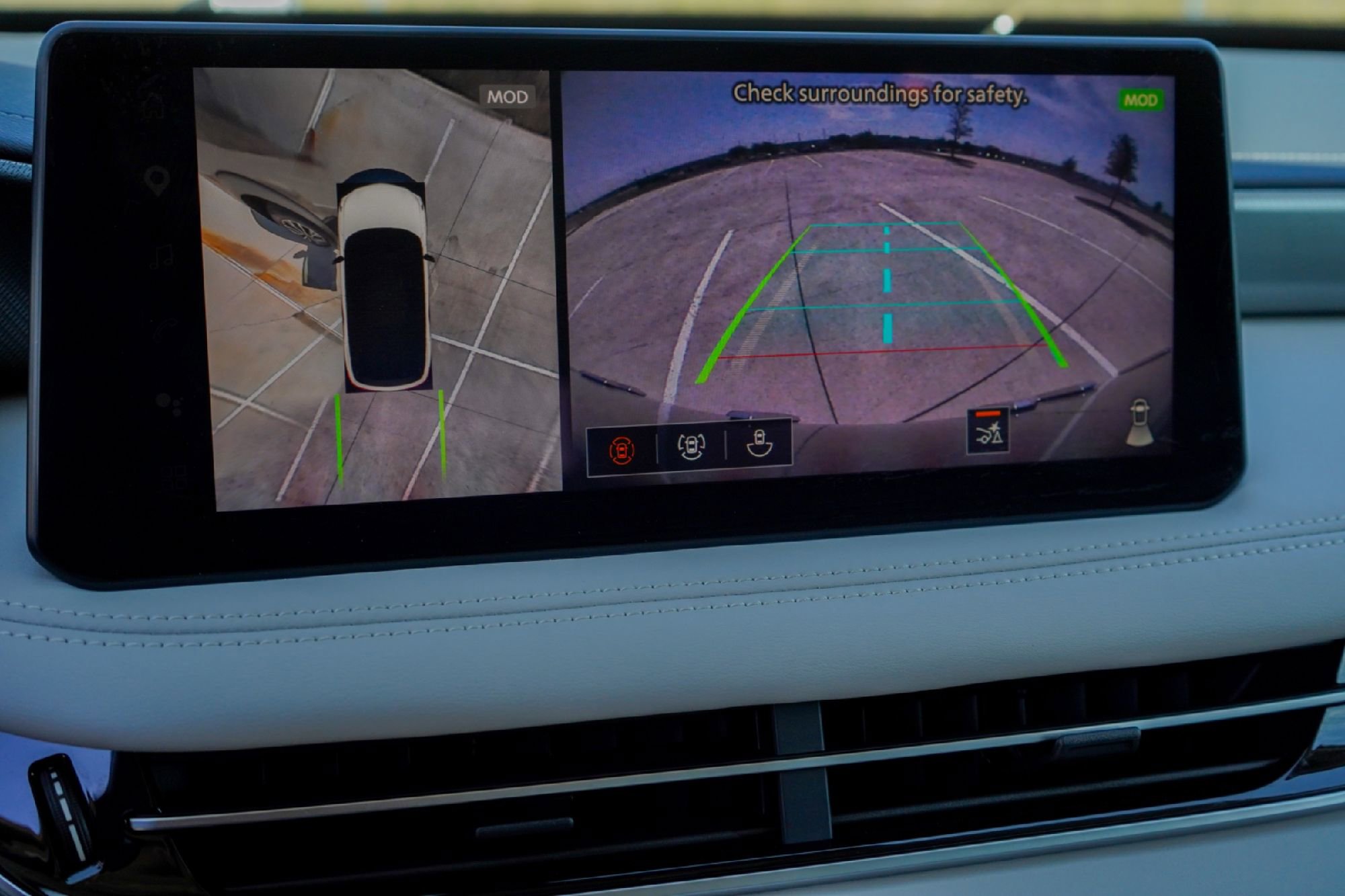 Certified 2026 INFINITI QX60 Luxe w/ Cargo Package image 16