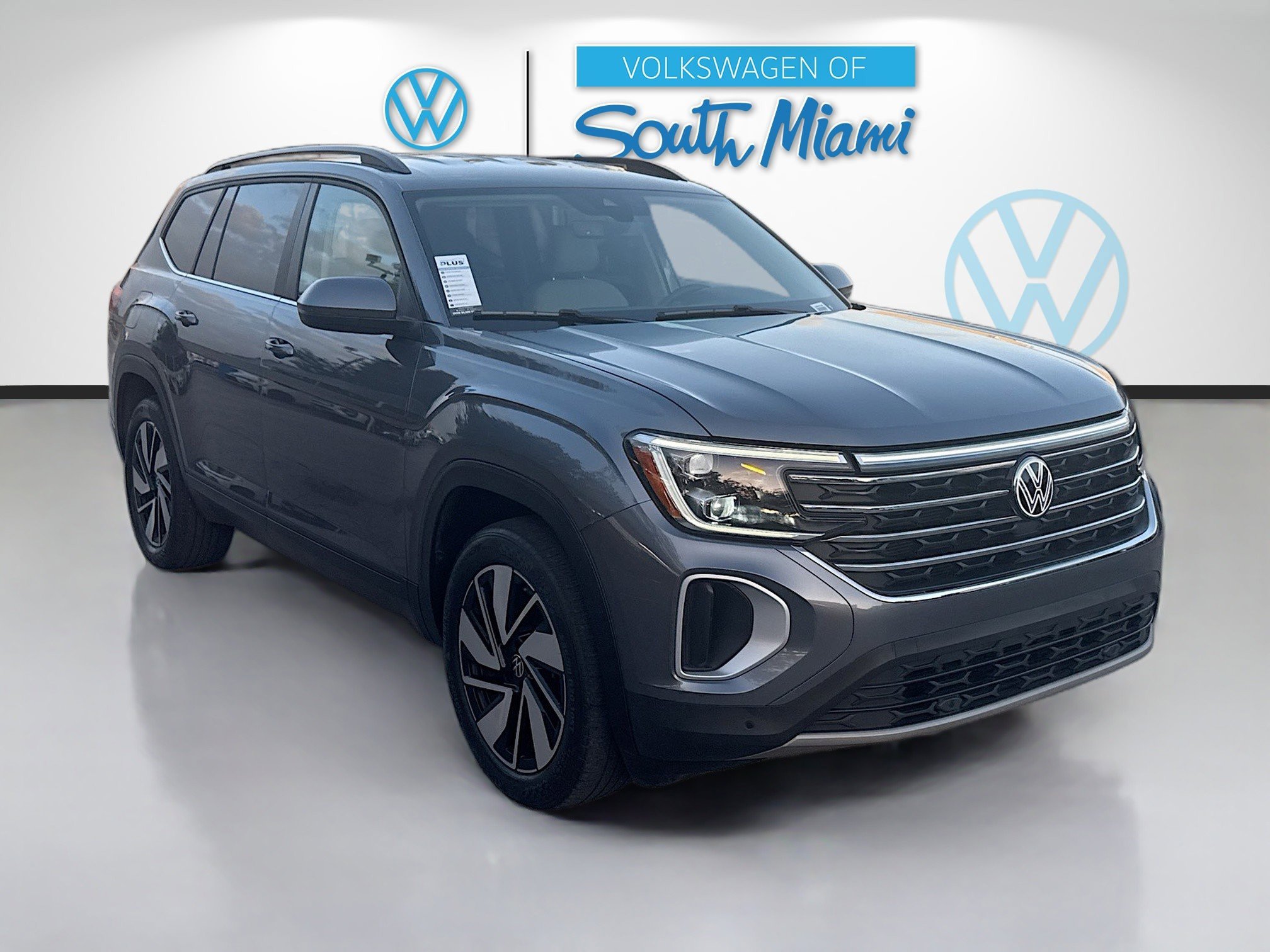 Used 2024 Volkswagen Atlas SE image 1