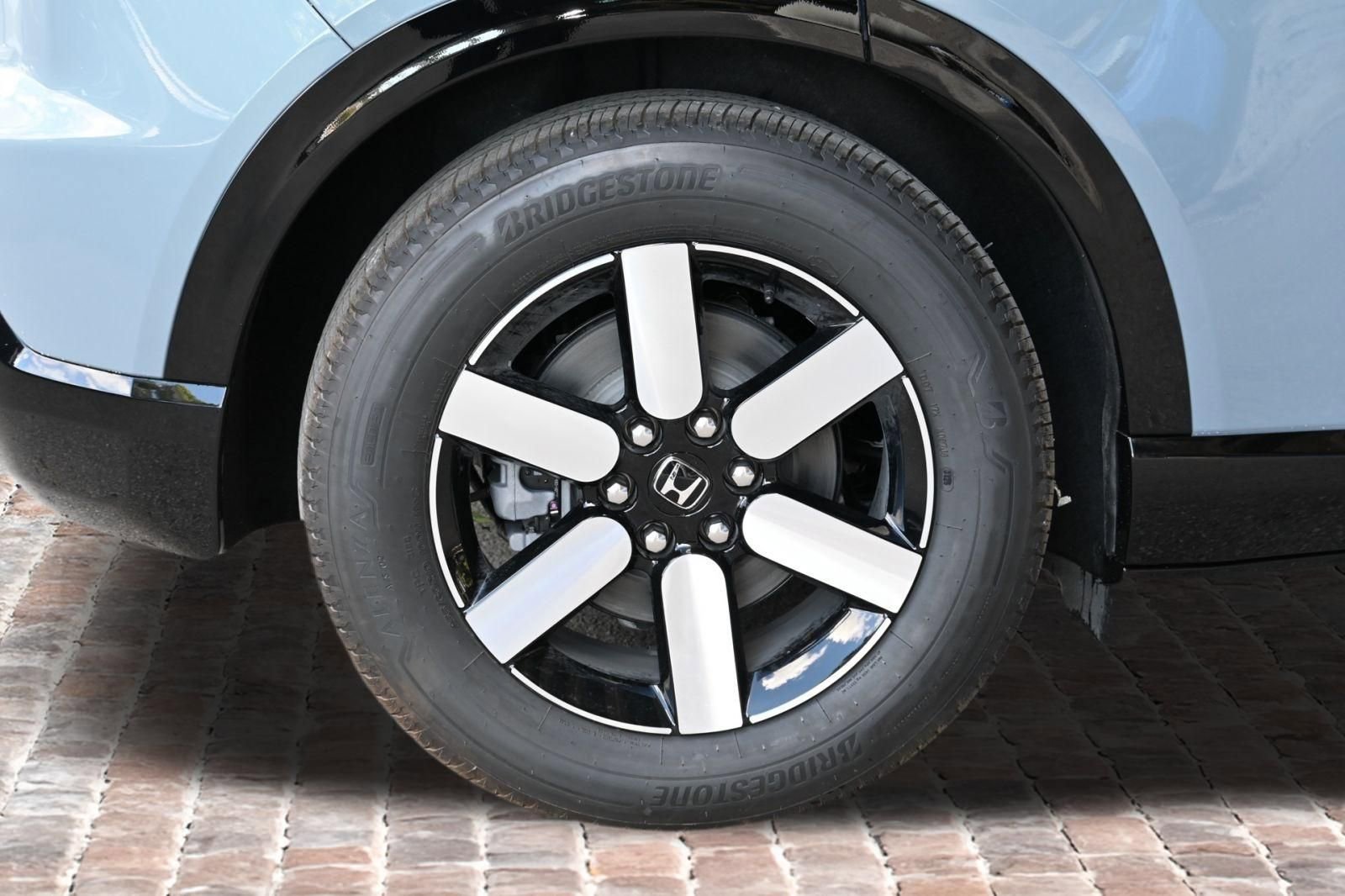 New 2026 Honda Prologue Touring image 36