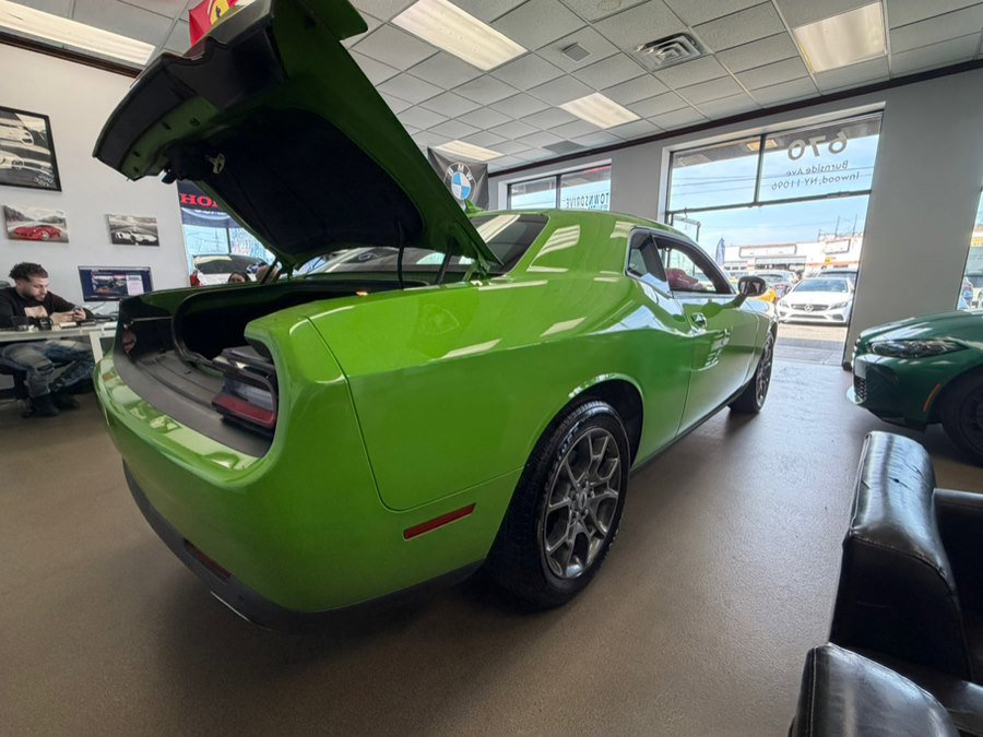 Used 2017 Dodge Challenger GT w/ Driver Convenience Group image 16