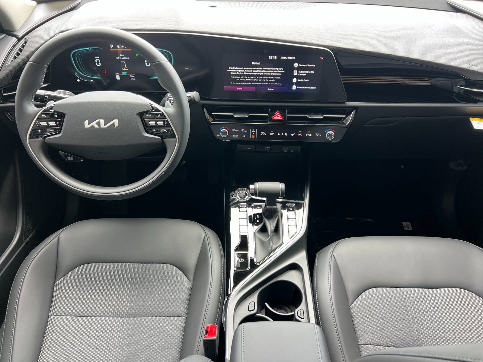 New 2026 Kia Niro EX FWD image 13
